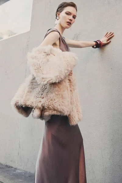 Look 10